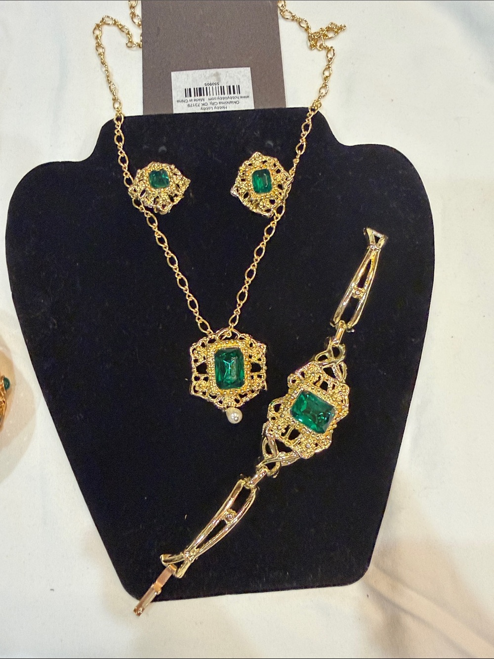 Vintage Gold Necklace, Bracelet & Earrings with Emerald Green Stones